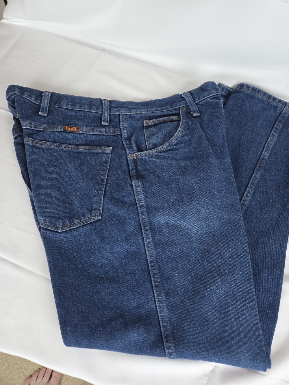 Rustler... Classic Men's Blue Denim Jeans..38"x30" New- No Tags.